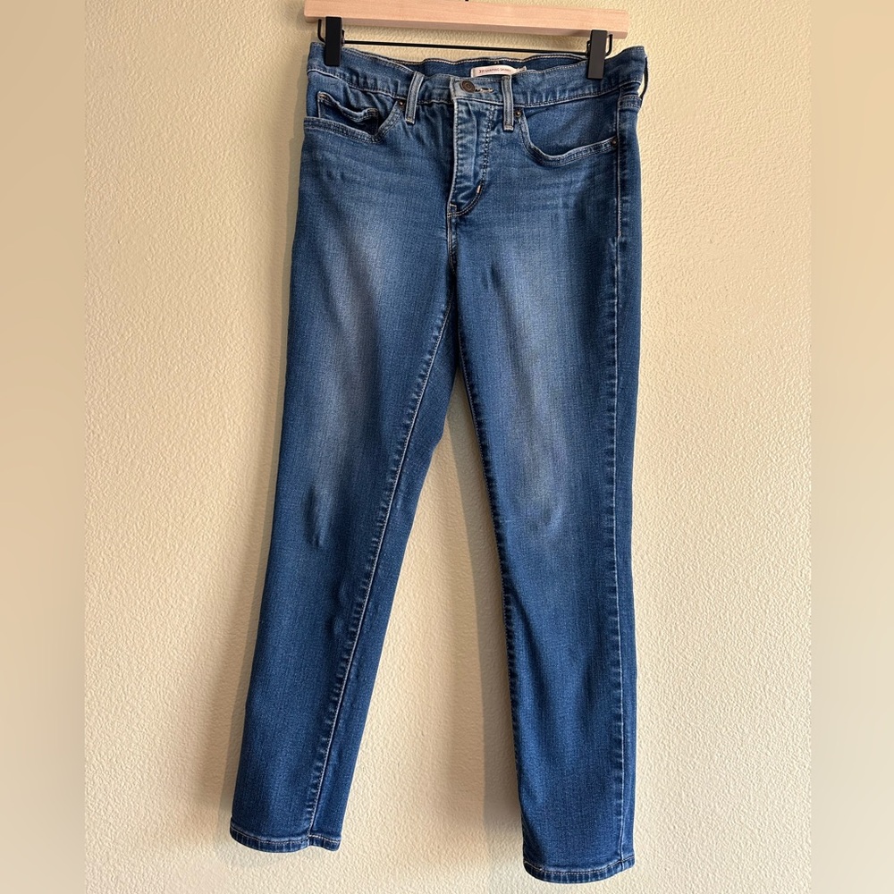 Levi’s Women’s 311 Shaping Skinny Jeans 27